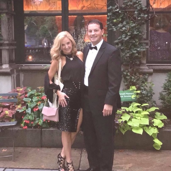 Meet your Posher, KK - Picture 1 of 4